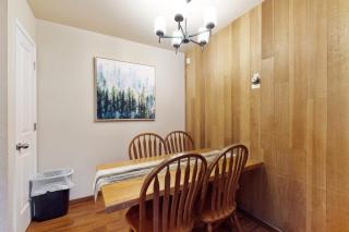 Your dream mountain getaway awaits at this Lakeland Village townhome - 3