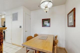 Lofted gem close to the lake with pool hot tub beach access & WiFi - 4