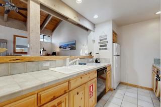 Lofted gem close to the lake with pool hot tub beach access & WiFi - 3