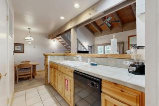 Lofted gem close to the lake with pool hot tub beach access & WiFi - 2