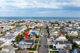 Saltwater Splendor 5 Bedroom Retreat with Pool - 2