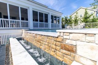 Saltwater Splendor 5 Bedroom Retreat with Pool - 9