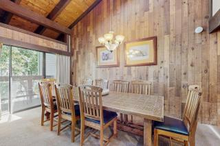 Serene townhome with easy beach lounging and numerous relaxing amenities - 4