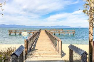 Let reality drift away with the lake view at this townhome with a private beach - 8