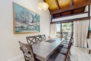 Let reality drift away with the lake view at this townhome with a private beach - 2