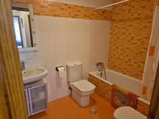 Apartamento Bajo Urbanización Llas - 3