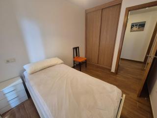 Apartamento Bajo Urbanización Llas - 4