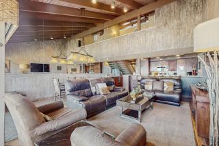 Lake Front Condo steps from the beach with beautiful view of Lake Tahoe - 0
