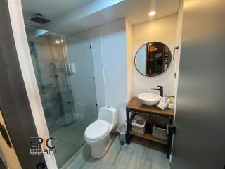 Epic Suite 301 Loft Deluxe Airport - 5