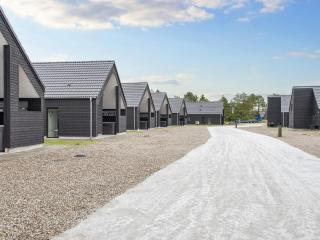 Lush Holiday Home for 8 in Romo - 9