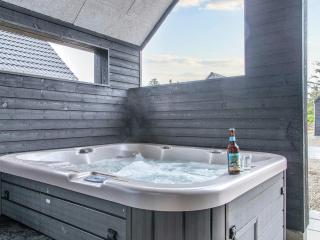 Lush Holiday Home for 8 in Romo - 4