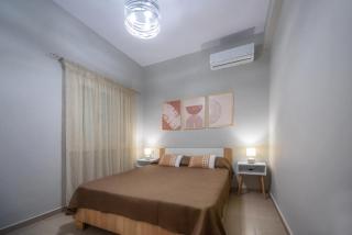Ioanna's City Apartment - 7