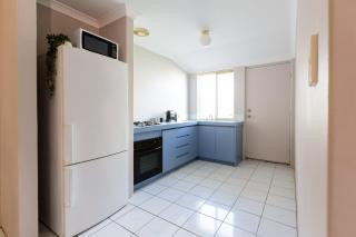 One bedroom Apartment- Cosy and Spacious & Close to Fremantle - 8