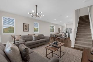 Brand New Themed Home With Lake View 11 - 6
