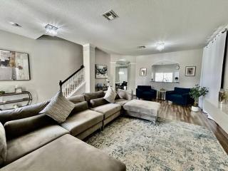 Large 6BR w FREE water park and private pool - 1
