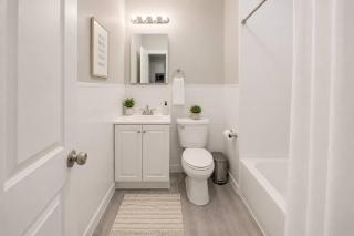 NEW 1 Family, A few mins from Metlife stadium & NYC - 1