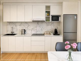 Modern 1BR - Walk to Sukhbaatar Square - 1