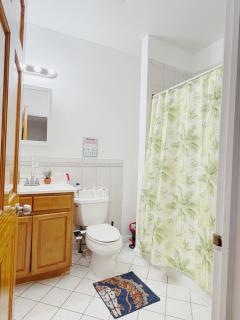 Spacious Private Room- Easy commute to NYC - 1