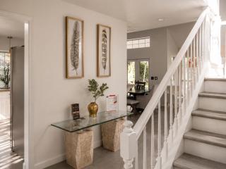 Casa Blanca Luxury Spa Suite with fireplace, Disc Golf, 5 beds - 2