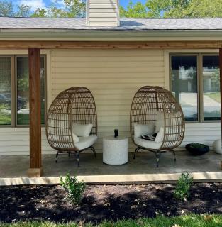 Charming Bouldin Creek Retreat - 0