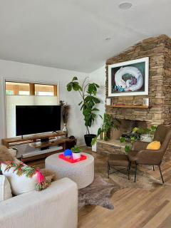 Charming Bouldin Creek Retreat - 9