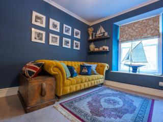 Gwynfryn House, Gorgeous Riverside Property Near The Beach - 1