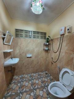 Sea House Bangsaen บ้านริมทะเล - 4