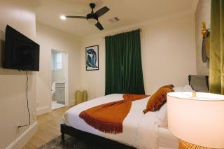 Sleeps 16+ Rooftop + Foosball + Xbox - 5