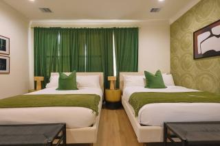 Sleeps 16+ Rooftop + Foosball + Xbox - 4