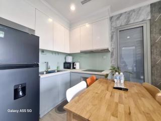 Vinhome Central Park 2 bedroom apartment - 3
