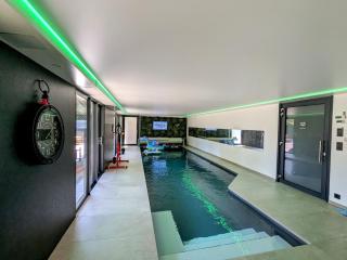 Détente en Famille avec Terrasse et Accès Piscine - FR-1-589-825 - 0