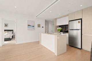 10D Amazing Sunset River View Abnb 2BR Apt With Parking And Luxury Amenities - 5