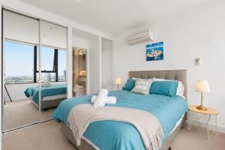 10D Amazing Sunset River View Abnb 2BR Apt With Parking And Luxury Amenities - 7