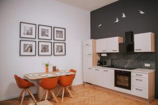 Room4Art Apartments L2 Hauptbahnhof - 7