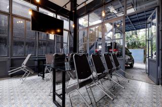 RedDoorz Premium @ Ampera Raya 2 - 2