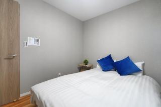 ZJ401 Top-Floor 1BR Home with Living Room and Kitchen, Double Bed and Sofa Bed - 7
