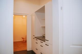 Room4Art Apartments L1 Hauptbahnhof - 3