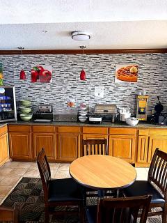Quality Inn I-74 Batesville - 7
