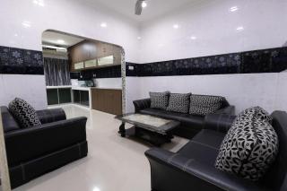 Spacious 4BR Home Near Beach & Airport Tanjung Aru - 5