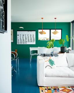Urban Art House - Modern City Retreat with Spa Pool - 2