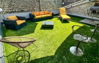 5 Bedroom Awesome Home In Bourdic - 0