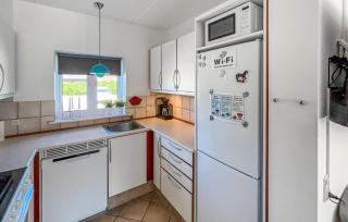 Cozy Home In Blåvand With Wifi - 2