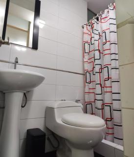 Hostal Onassis - 2