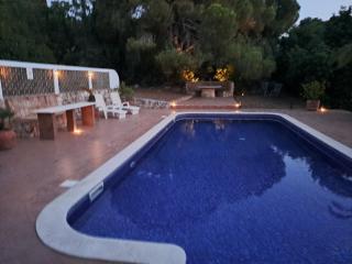 Castelo do Mar, 3 bedroom villa with private pool in large garden, 400m to beach and close to village - 5