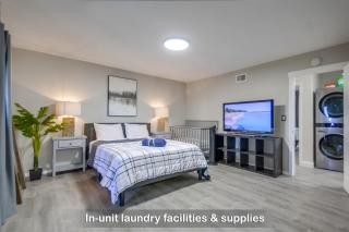 Entire Private Home with Gated Yard, 100 inch TV, 1 Gbps WiFi, 3 Bedrooms 2 Bathrooms Available Now - 2
