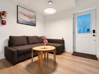 Upscale Basement Suite Private Entry Sleeps 4 - 9