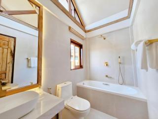 Three-Bedroom Luxury Garden Villa by Sing Siargao - 1