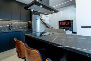BlackPine Villa - 5