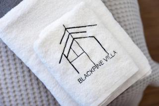BlackPine Villa - 1