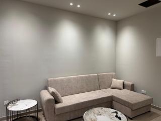 Cozy Central apt - 3